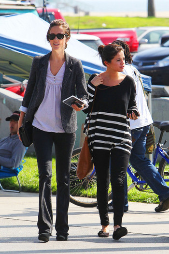 Selena Gomez Selena Gomez LA 7uhWdPD1-F6l