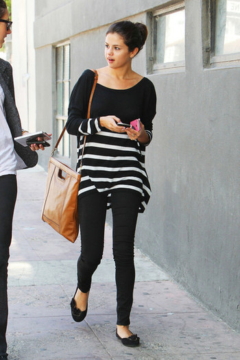 Selena Gomez Selena Gomez LA M6t2jTszv2Pl - Paparazzi