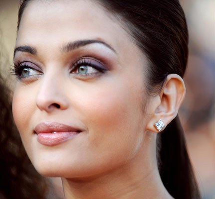 Aishwarya-Rai-431x400