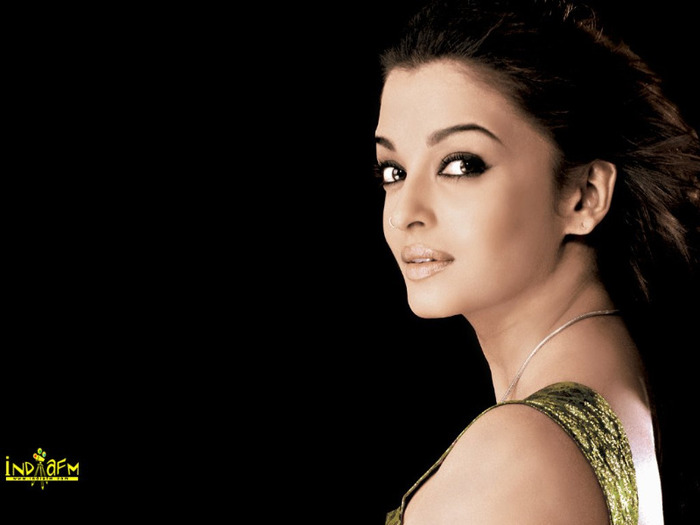 ash45wc8 - Aishwarya Rai Bachchan
