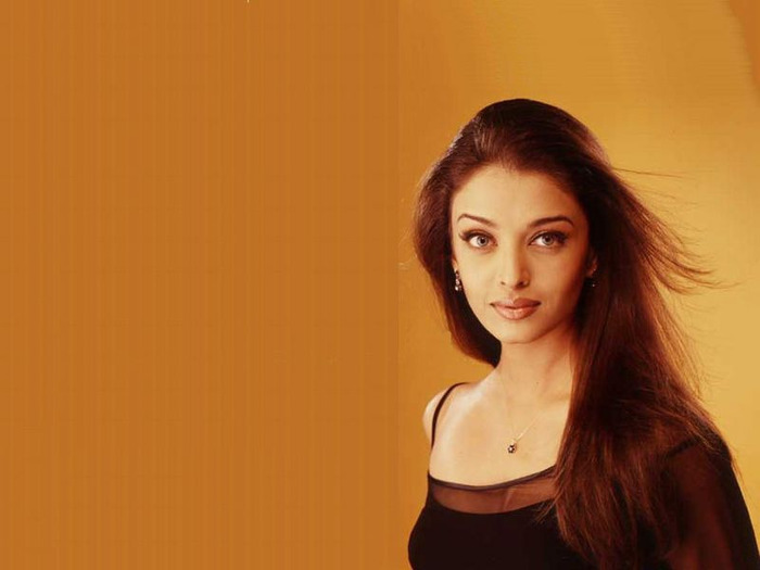 wallpapers aishwarya rai free - Aishwarya Rai Bachchan
