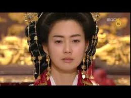 images - Regina Seondeok