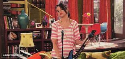 images (1) - magicienii din waverly place