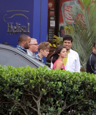  - 2011 Helicopter Ride In Rio De Janeiro With Selena Gomez October 4