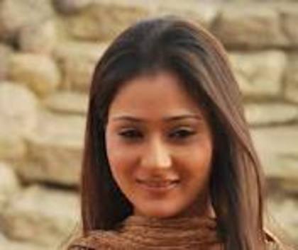 imagesCA23OU4J - Sara Khan