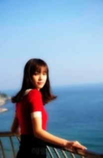 49293146_ZLWBNNAPC - Han Hyo Joo