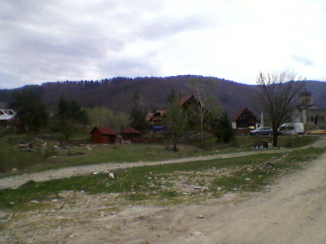 cateva cabane - lacul lesu