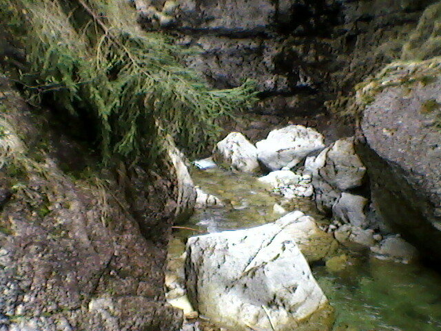 cascada din alt unghi