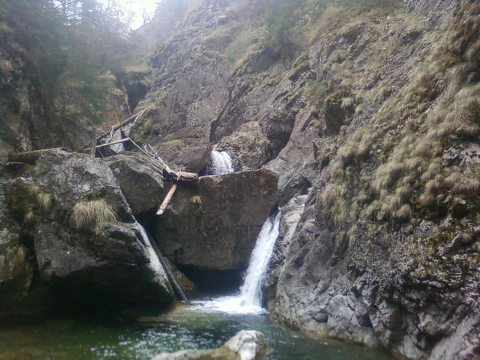 cascada iadolina 1 - lacul lesu
