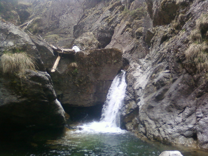 cascada iadolina 2 - lacul lesu
