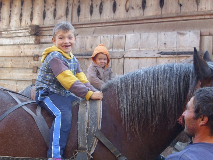 DSCI0979 - Semigreii lui Dunca din Maramures  Calinesti