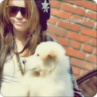 16 - Miley Cyrus