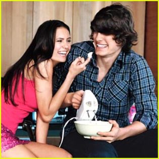 nina-dobrev-fashion-fresh