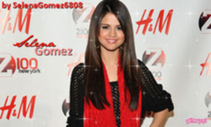 29 - Selena Gomez 000