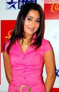 Sara Khan AT Star parivar awards