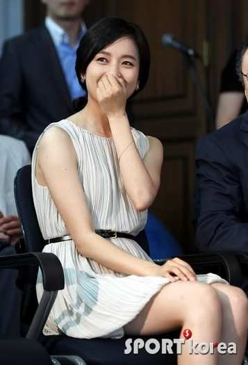 2eqh11z - Han Hyo Joo