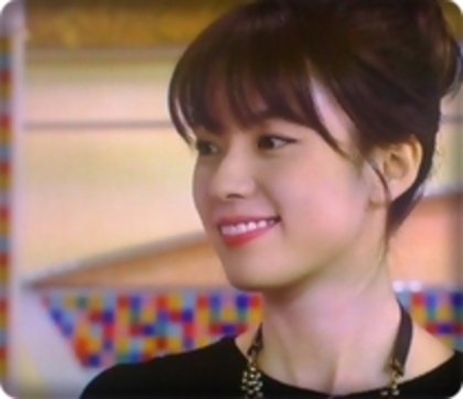 49389679_GVVSPBXCE - Han Hyo Joo