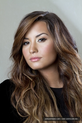 Demi Lovato - DEMI LOVATO PHOTOSHOOTS 2