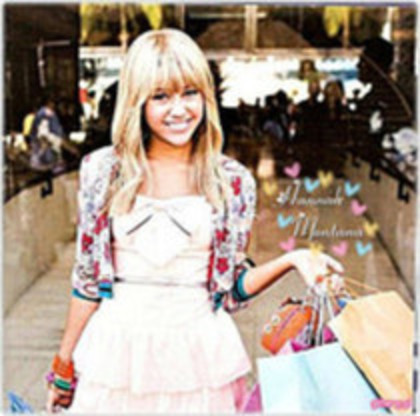 34145795_XEULUDAKI - hannah montana