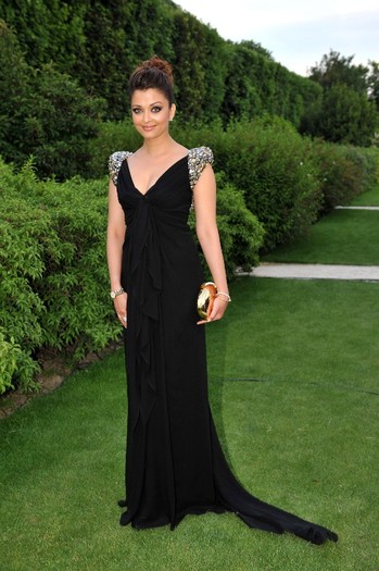 aishwarya-rai-981250l