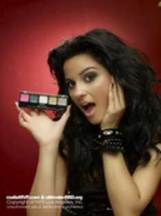 49095176_KVQMBRYJK - Maite Perroni-NYX