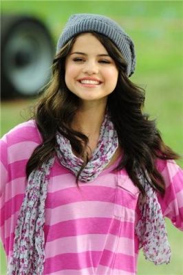 normal_93 - selena gomez 5