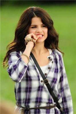 normal_173 - selena gomez 6