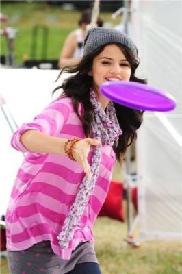 normal_104 - selena gomez 5