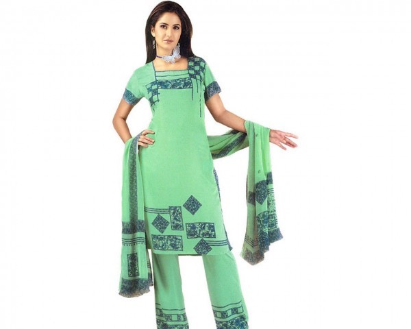 Katrina-Kaif-123210,195699,3 - katrina kaif