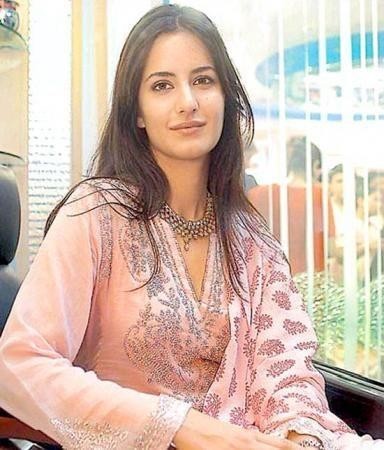 Katrina-Kaif-123210,276501,13