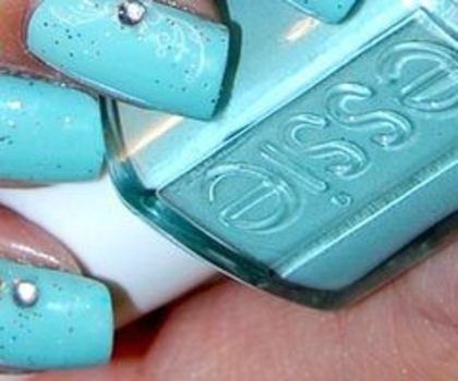 309472_256906424344290_100000748038942_858381_551638307_n