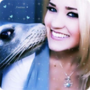 30941839_AOIWMKSQM - emily osment  poze  glitter