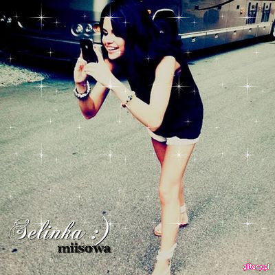 Selena : ...........