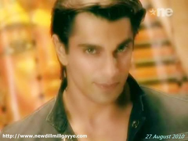 247566_152919898111556_100001806412971_326905_1092914_n - xxKaran Singh Grover-Armaanxx