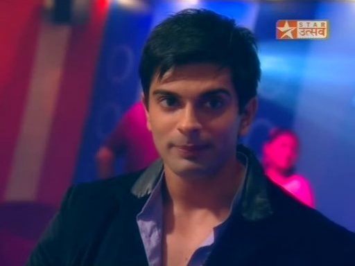 293505_157879887625955_100002118352383_309796_4668361_n - xxKaran Singh Grover-Armaanxx