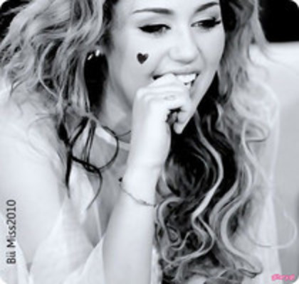 SURPRIZA!!!!!!nu te bucuri sa ma vezi?