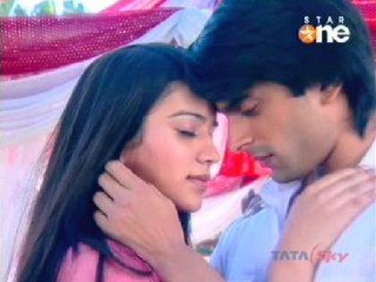 205865_129201423840050_100002505780956_175337_1590804_n - xxArmaan si Ridhima-Karan Singh Grover si Sukirti Kandpalxx
