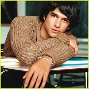 Tyler Posey (11) - Tyler Posey