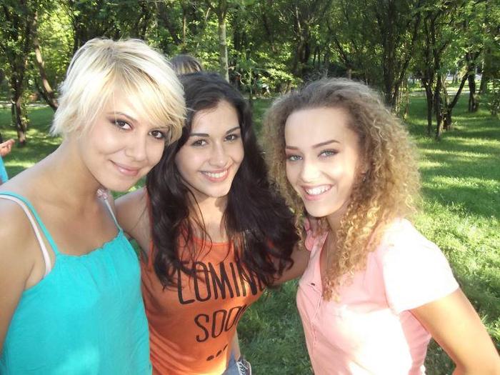Sara Nastase , Monica si Alina