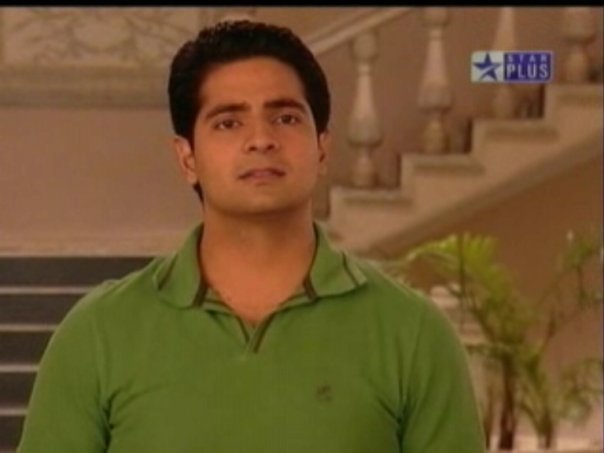 36354_136249813060261_100000257293039_299070_6843983_n - xxKaran Mehra-Naitikxx