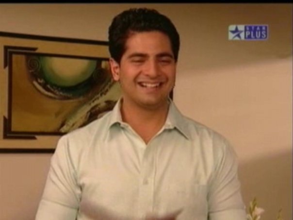 36354_136249816393594_100000257293039_299071_3687246_n - xxKaran Mehra-Naitikxx
