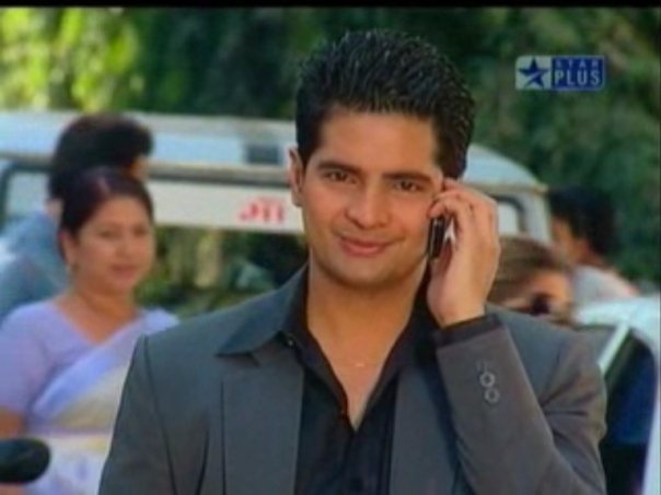 36354_136249829726926_100000257293039_299075_3519025_n - xxKaran Mehra-Naitikxx
