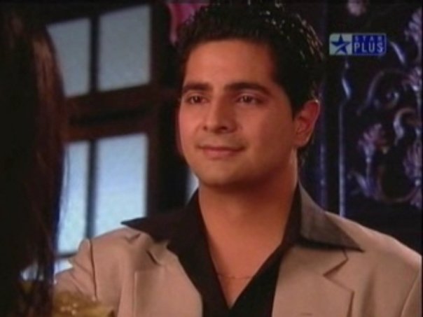 36432_136249923060250_100000257293039_299087_4731401_n - xxKaran Mehra-Naitikxx