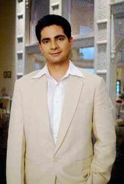 312517_226863470703738_100001402590980_656246_818361614_n - xxKaran Mehra-Naitikxx