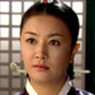 90px-Dong_Yi-Kim_Hye-Seon - Actorii din Dong-yi