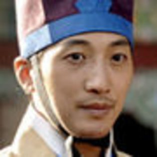 90px-Dong_Yi-Jeong_Seong-Woo - Actorii din Dong-yi
