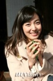 42330942_LZBBQCEJU - Lee So Yeon
