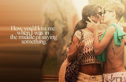 43030536_OWKYLMGVM - cat de mult o yuby pe selena gomez si justin bieber