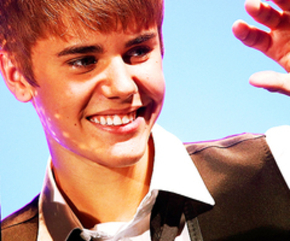 47816423_WPPNJGMVE - cat de mult o yuby pe selena gomez si justin bieber