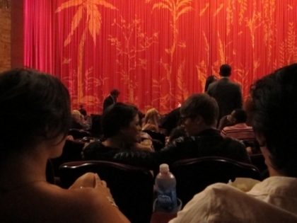 47890338_FVEDYGFJB - cat de mult o yuby pe selena gomez si justin bieber